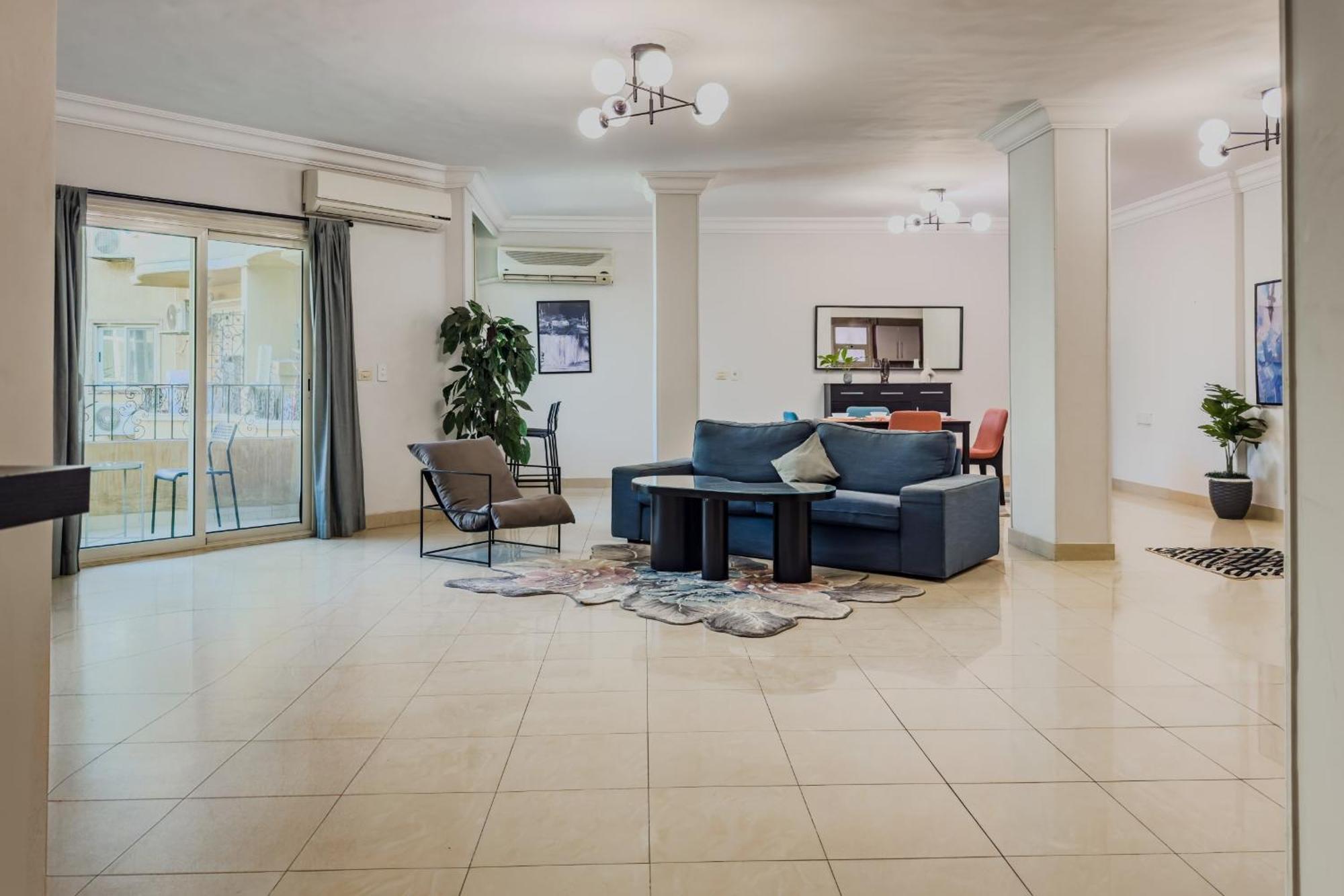 Distinct & Decent 2 Bdr Apt Steps From Nightlife And Airport 开罗 外观 照片